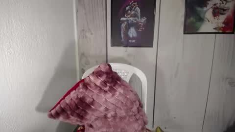 julianawet_25 online show from January 18, 12:25 am