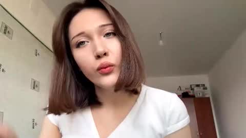 Kira online show from March 22, 8:18 am