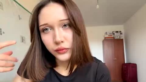 Kira online show from March 29, 8:14 am