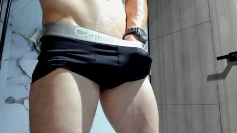 Snapshot of juliansexxx16 chatting on June 24, 12:09 am Julian online show from June 24, 12:09 am