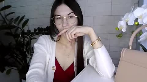 Julia online show from February 13, 2:46 pm