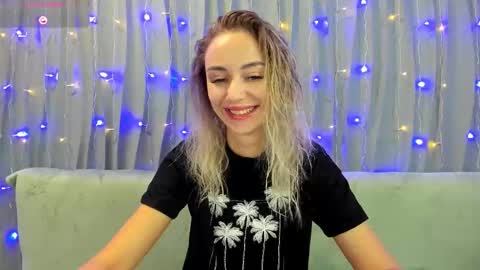 Snapshot of juliastar41 chatting on November 21, 3:16 am Yulya online show from November 21, 3:16 am