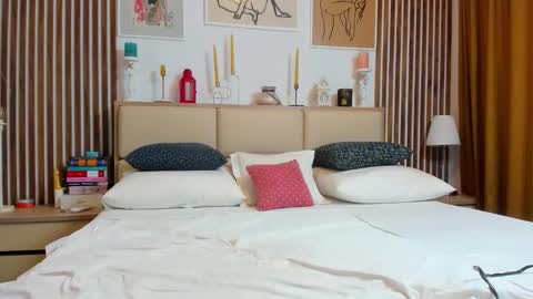 Julia online show from February 21, 6:25 am