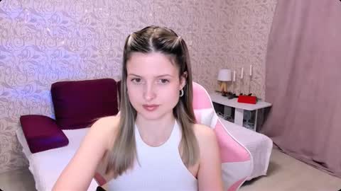 Julie online show from December 26, 4:25 pm