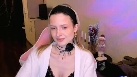 Julie online show from January 8, 1:46 pm