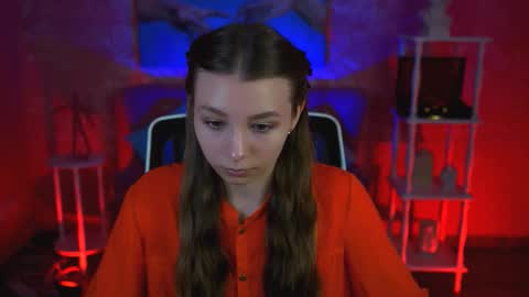 juliedaniel online show from September 24, 8:06 am