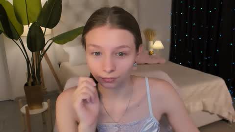 juliedaniel online show from March 3, 4:51 am