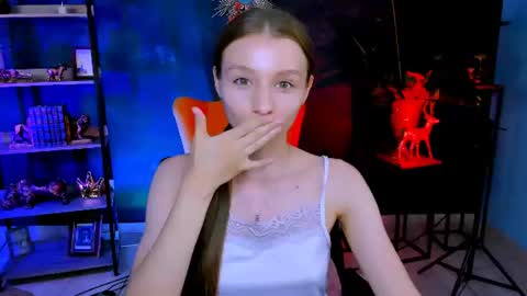 juliedaniel online show from July 6, 3:03 pm