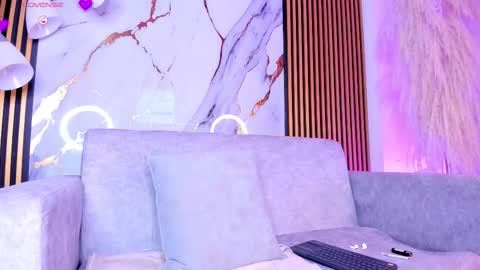 Julien online show from February 22, 11:53 am