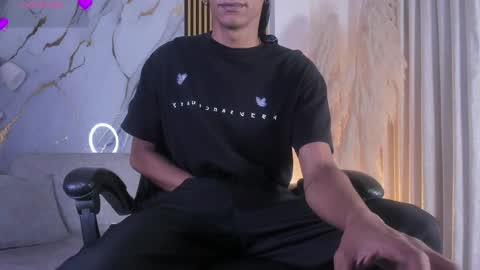 Julien online show from March 24, 11:26 am