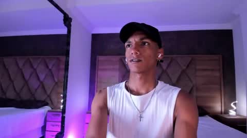 Julien online show from March 29, 10:48 am