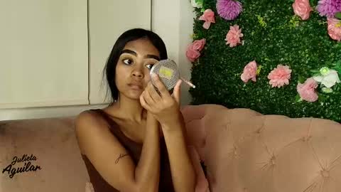 Juli online show from January 10, 7:48 pm