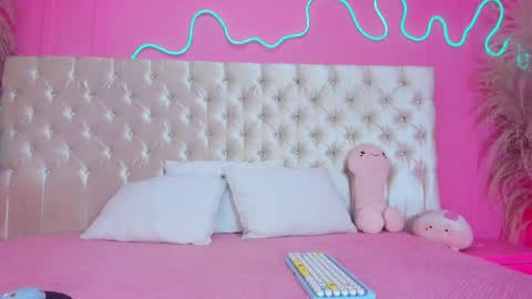 Julieta  online show from March 30, 11:44 am