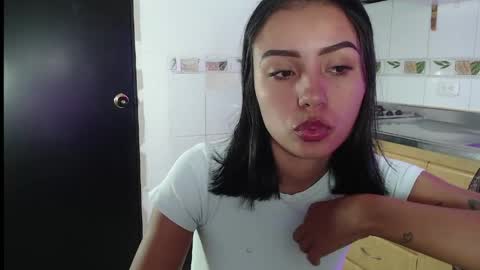 julieta_fn online show from June 2, 2:41 pm