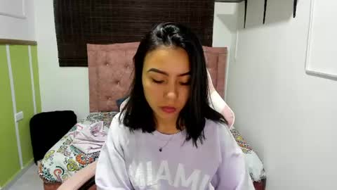 Snapshot of julieta_fn chatting on June 25, 3:16 pm julieta_fn online show from June 25, 3:16 pm