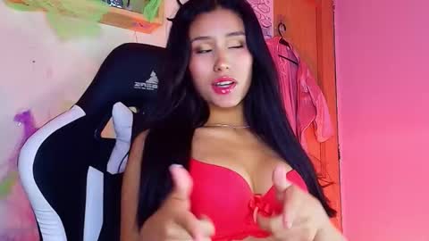 juli online show from October 15, 12:55 am