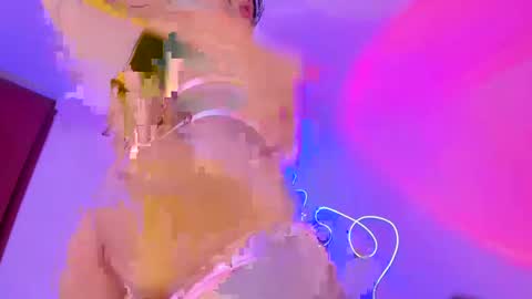 julietabomgv online show from February 21, 10:15 pm