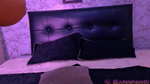 Julietahazze online show from March 29, 4:23 am