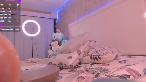 Julieta Vargas online show from January 5, 4:16 pm