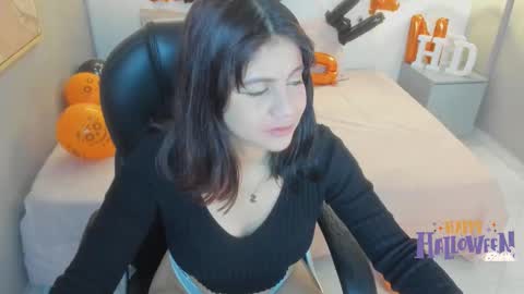 Snapshot of julieth_brown_ chatting on November 2, 11:45 am Julieth online show from November 2, 11:45 am