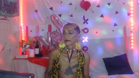 Snapshot of julieth_wolf chatting on February 18, 3:10 am Julieth Wolf online show from February 18, 3:10 am