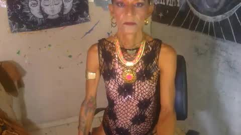Snapshot of julieth_wolf chatting on October 17, 7:16 pm Julieth Wolf online show from October 17, 7:16 pm