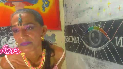 Snapshot of julieth_wolf chatting on October 21, 8:53 pm Julieth Wolf online show from October 21, 8:53 pm
