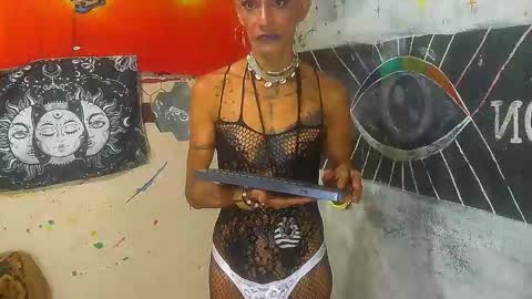 Snapshot of julieth_wolf chatting on November 14, 1:59 am Julieth Wolf online show from November 14, 1:59 am