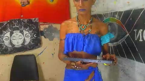 Snapshot of julieth_wolf chatting on November 15, 7:27 am Julieth Wolf online show from November 15, 7:27 am