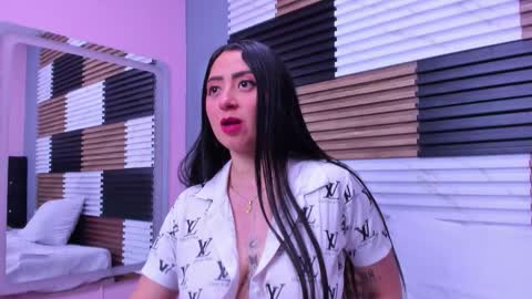   online show from November 23, 12:38 pm