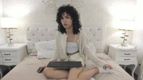 julietta    online show from April 3, 12:47 pm