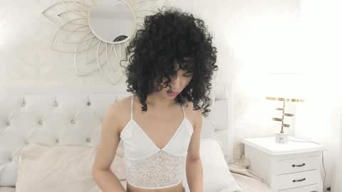 julietta    online show from April 5, 12:13 pm