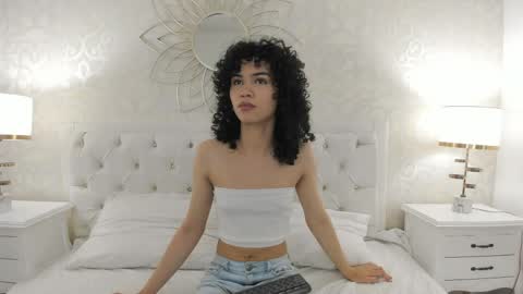 julietta    online show from April 7, 11:54 am