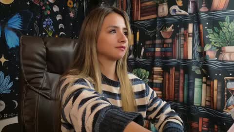 Julietta Jackson online show from December 13, 12:20 am