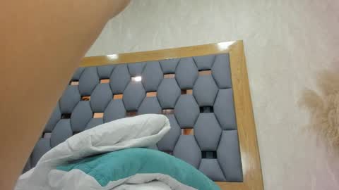 Snapshot of juliette_pretty_ chatting on April 29, 5:41 pm juliette_pretty_ online show from April 29, 5:41 pm
