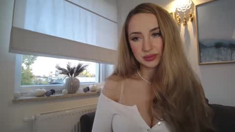 JulietteSensual online show from October 19, 3:23 pm