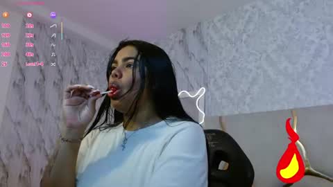 juliieta_tay online show from July 5, 3:02 am