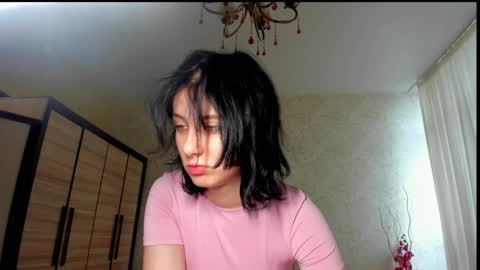 Snapshot of julissweet chatting on January 6, 8:14 am Asmodeus online show from January 6, 8:14 am