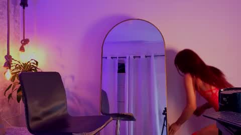 Snapshot of july_quinzel chatting on June 25, 3:06 am july_quinzel online show from June 25, 3:06 am