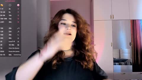 Julie online show from January 30, 9:04 am