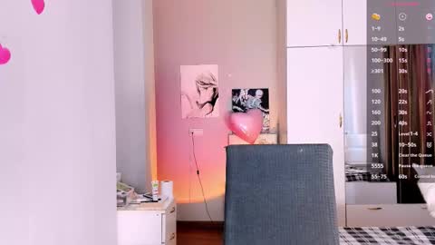 Julie online show from February 11, 12:48 pm