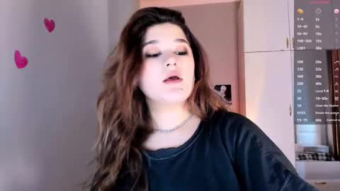 Julie online show from February 12, 8:49 am