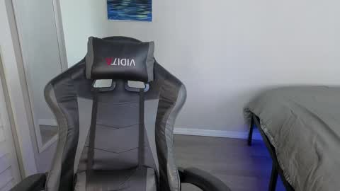 julyclb online show from March 12, 2:45 pm