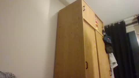 jungel_boy online show from September 18, 6:32 pm