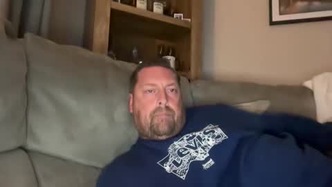 Snapshot of junky345 chatting on October 1, 5:52 pm Junky online show from October 1, 5:52 pm