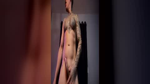 Snapshot of juremas293 chatting on July 2, 1:05 am Juju little slut online show from July 2, 1:05 am