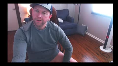 Snapshot of jusbeaz8722 chatting on January 7, 7:38 pm JustnSide Unexxst online show from January 7, 7:38 pm