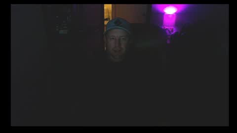 Snapshot of jusbeaz8722 chatting on January 13, 8:15 am JustnSide Unexxst online show from January 13, 8:15 am