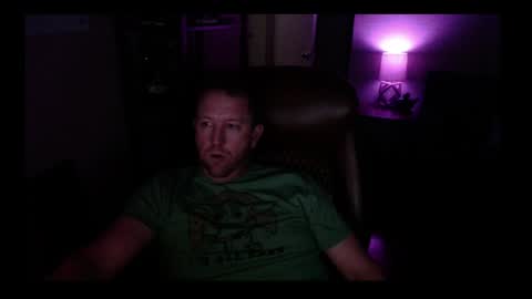 Snapshot of jusbeaz8722 chatting on February 1, 11:10 am JustnSide Unexxst online show from February 1, 11:10 am