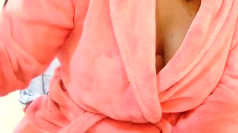 jusst_ayanna online show from July 24, 10:57 am